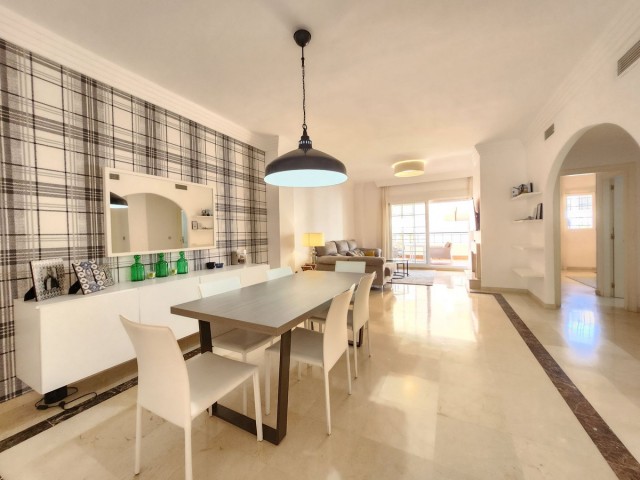 Leilighet, Nueva Andalucia, R5117008