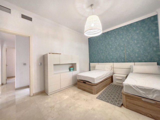 2 Soveroms Leilighet i Nueva Andalucía