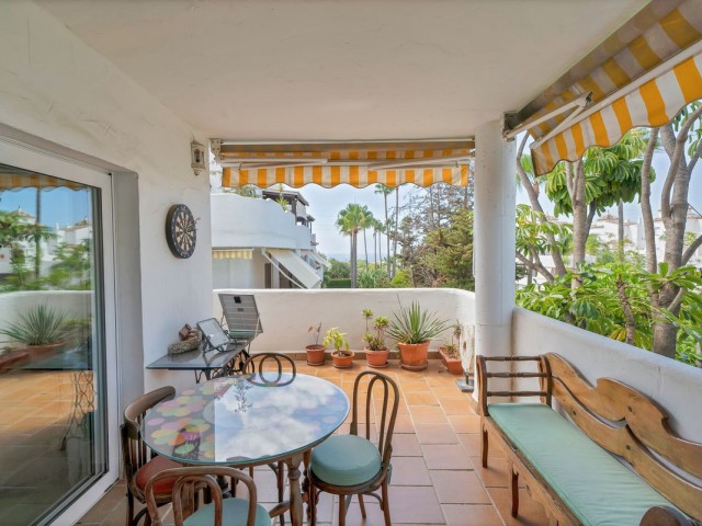 Apartment, Nagüeles, R5117035