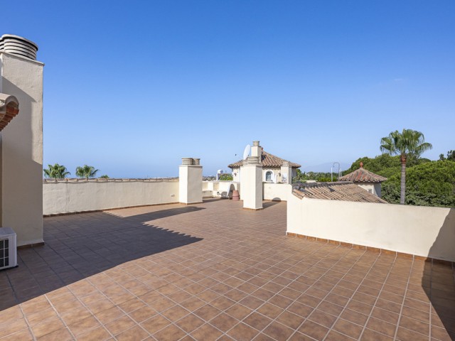 Apartment, Nagüeles, R5117206