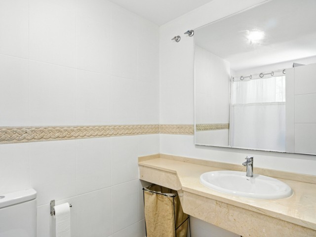 2 Sovrums Lägenhet i Marbella