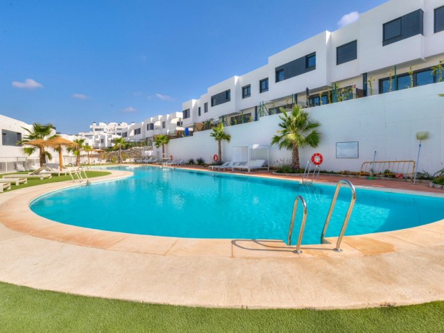 Adosado con 3 Dormitorios  en La Cala de Mijas