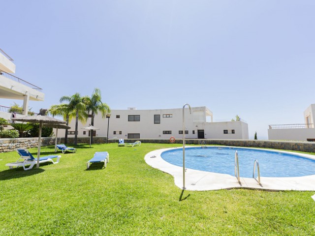2 Bedrooms Apartment in Altos de los Monteros