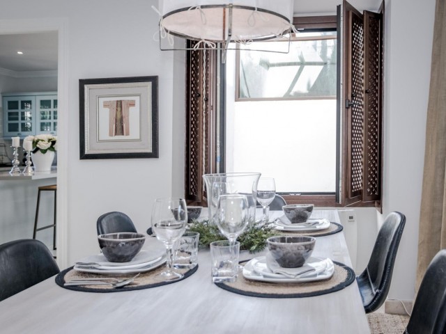 4 Schlafzimmer Villa in Nueva Andalucía