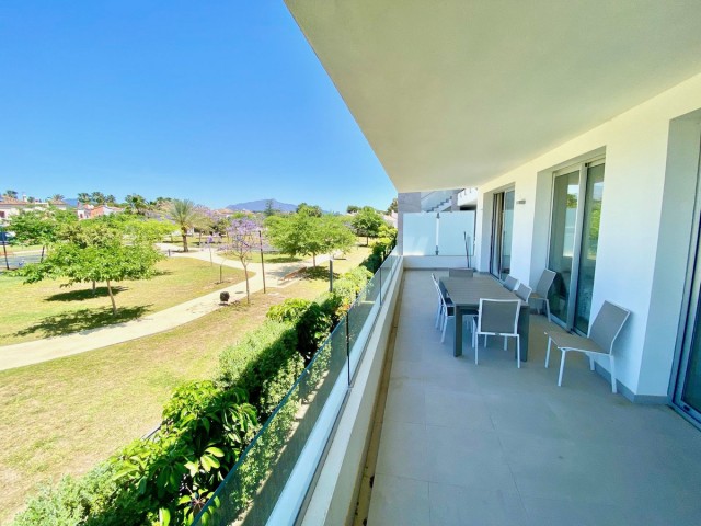 Appartement avec 3 Chambres  à Estepona