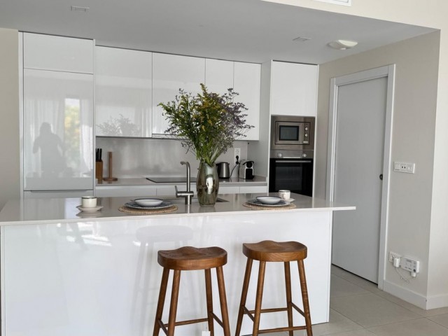 Appartement avec 3 Chambres  à Estepona