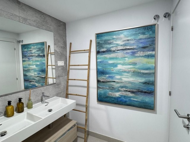 Appartement avec 3 Chambres  à Estepona