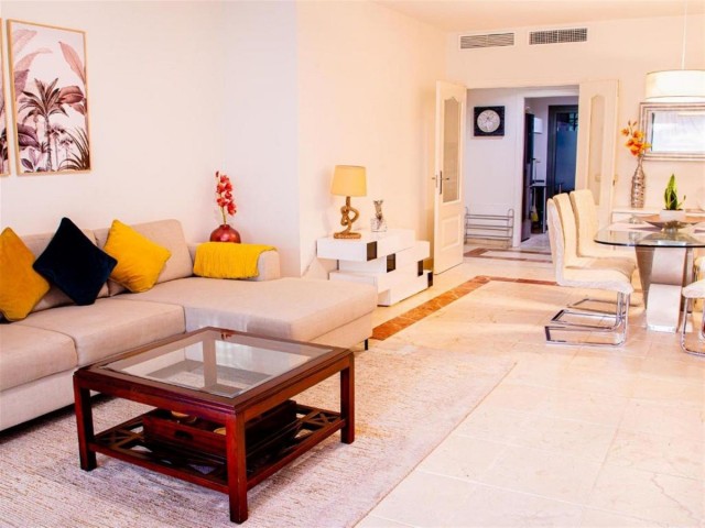 Appartement avec 2 Chambres  à Estepona