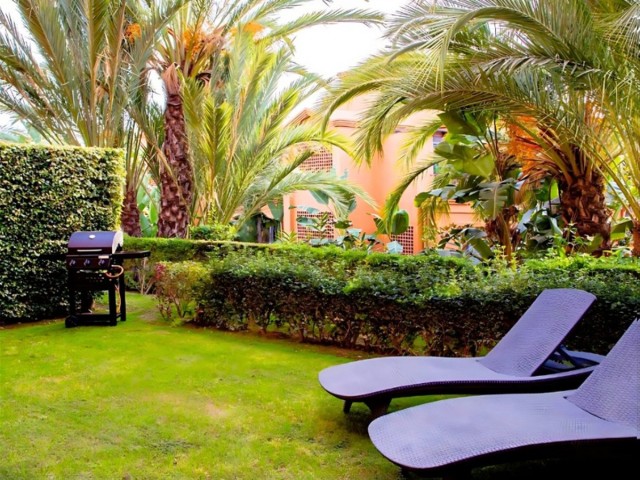 Appartement avec 2 Chambres  à Estepona