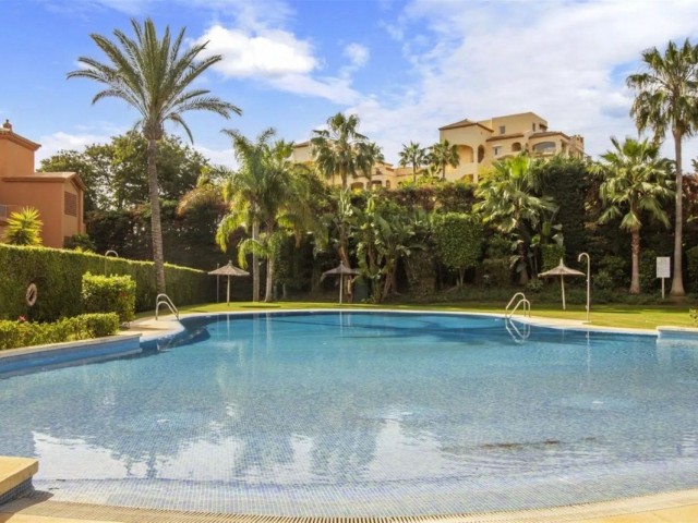 Appartement avec 2 Chambres  à Estepona