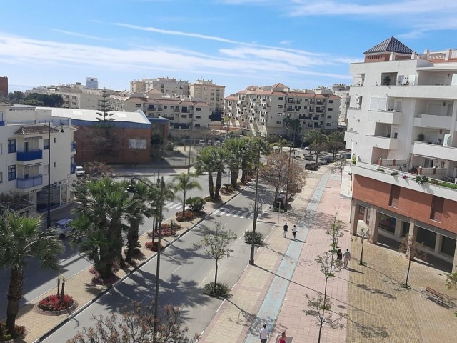 Appartement avec 3 Chambres  à Estepona