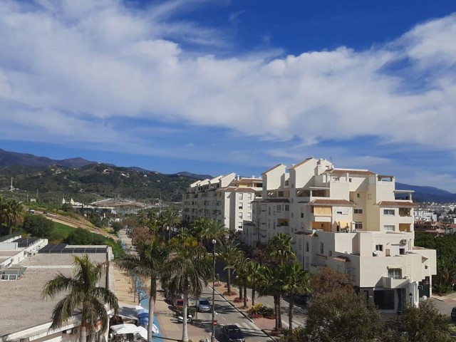 Appartement avec 3 Chambres  à Estepona