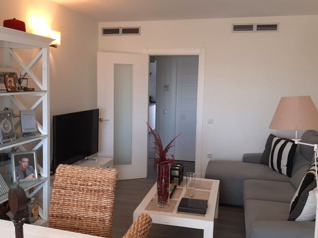 Appartement avec 3 Chambres  à Estepona