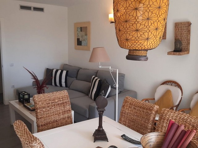 Appartement avec 3 Chambres  à Estepona