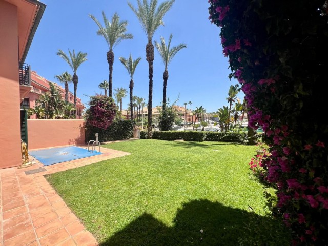 Apartment, Sotogrande Marina, R5118214