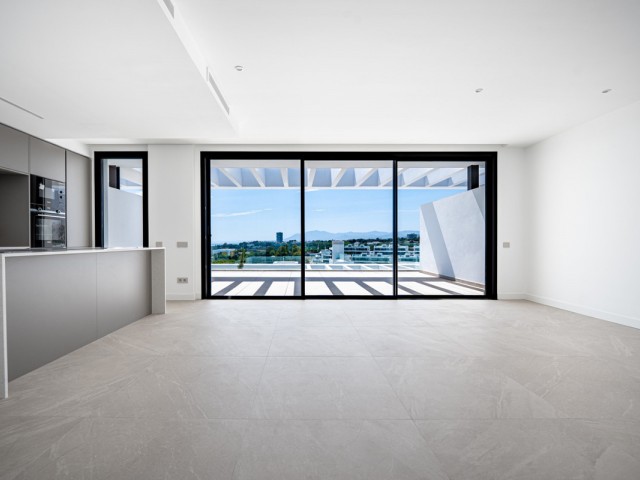 Apartamento con 2 Dormitorios  en Marbella