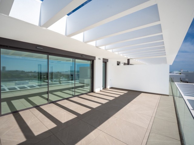 Apartamento con 2 Dormitorios  en Marbella