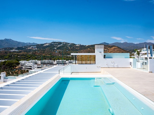 Apartamento con 2 Dormitorios  en Marbella