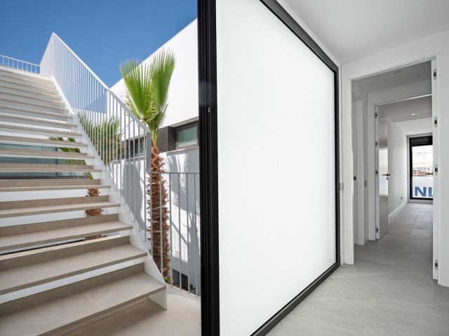 Apartamento con 2 Dormitorios  en Marbella