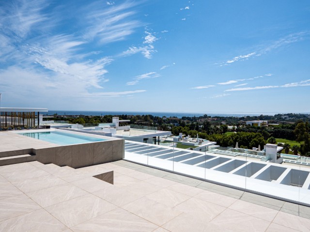 Apartamento con 2 Dormitorios  en Marbella