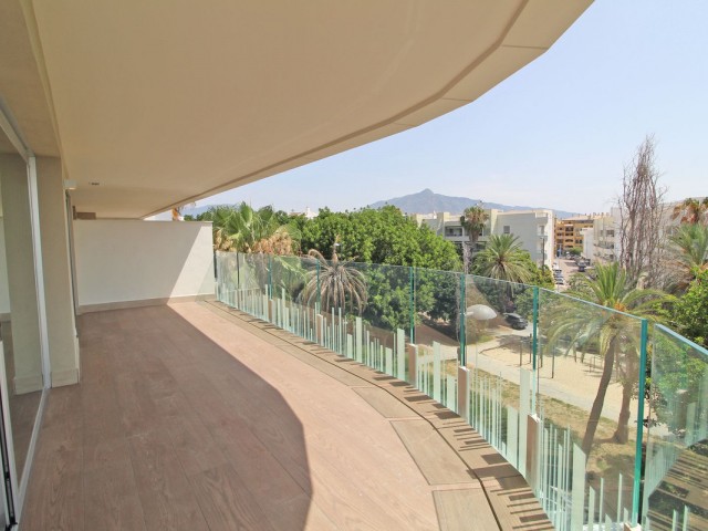 3 Makuuhuoneen Huoneisto San Pedro de Alcántara