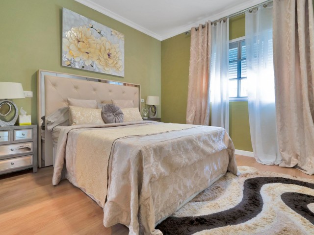 3 Soveroms Villa i Estepona
