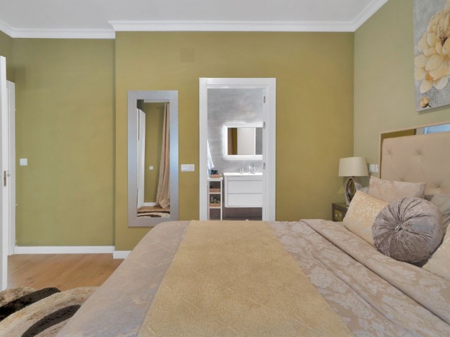 3 Soveroms Villa i Estepona