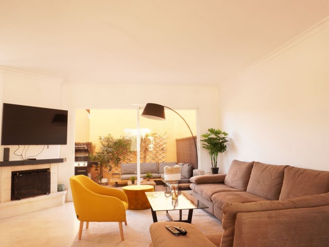 3 Schlafzimmer Reihenhaus in Nueva Andalucía