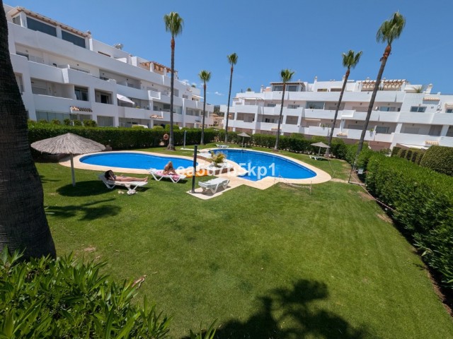 Appartement avec 3 Chambres  à Estepona