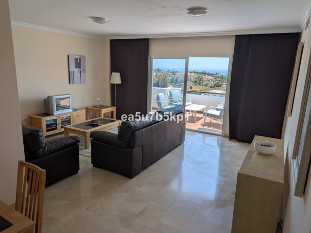 Appartement avec 3 Chambres  à Estepona