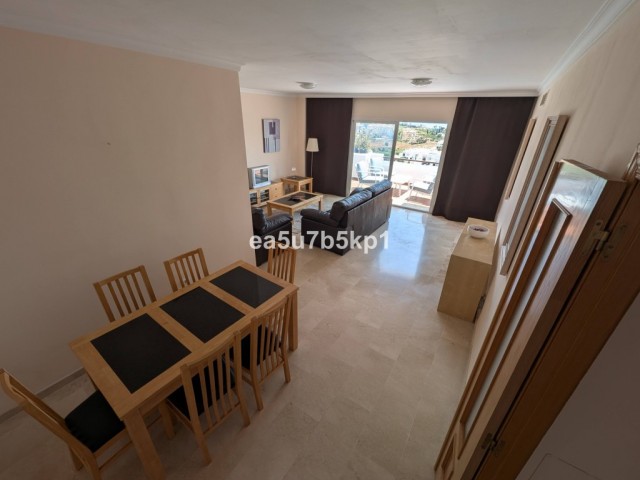 Appartement avec 3 Chambres  à Estepona