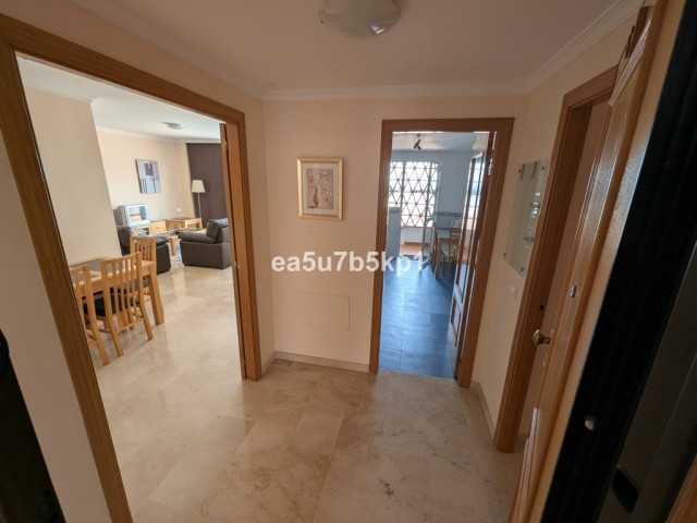 Appartement avec 3 Chambres  à Estepona