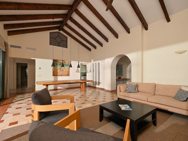 4 Bedrooms Villa in Atalaya