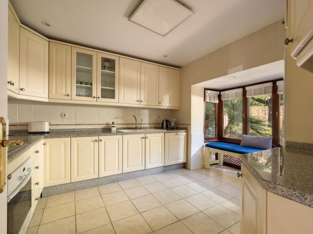 4 Bedrooms Villa in Atalaya