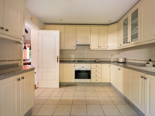 4 Bedrooms Villa in Atalaya