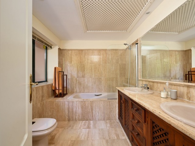 4 Bedrooms Villa in Atalaya