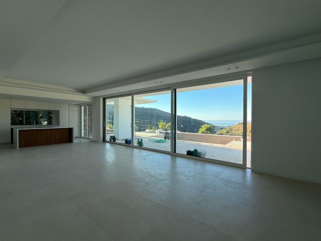 6 Makuuhuoneen Huvila Marbella