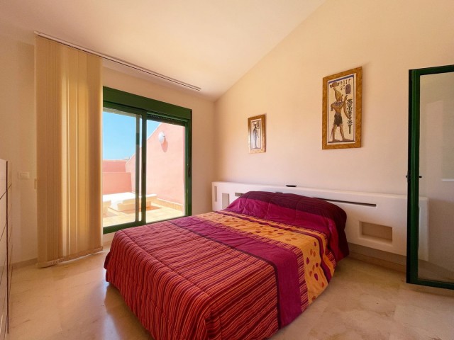 Apartamento con 4 Dormitorios  en Torreblanca