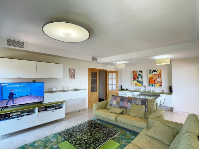 Apartamento con 4 Dormitorios  en Torreblanca