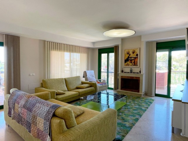 Apartamento con 4 Dormitorios  en Torreblanca