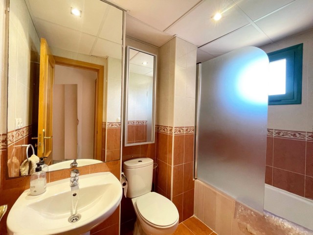 Apartamento con 4 Dormitorios  en Torreblanca
