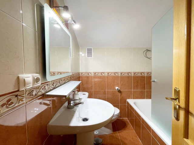 Apartamento con 4 Dormitorios  en Torreblanca