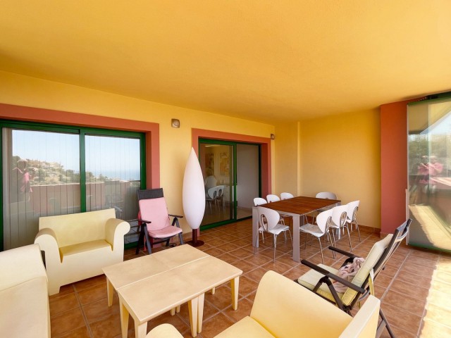 Apartamento con 4 Dormitorios  en Torreblanca