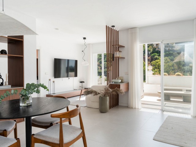 2 Bedrooms Apartment in Benahavís