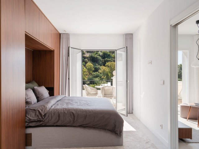 2 Bedrooms Apartment in Benahavís