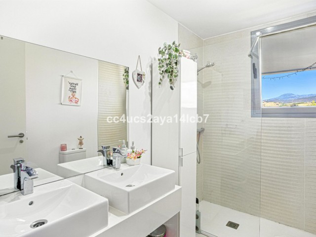 Appartement avec 2 Chambres  à Estepona