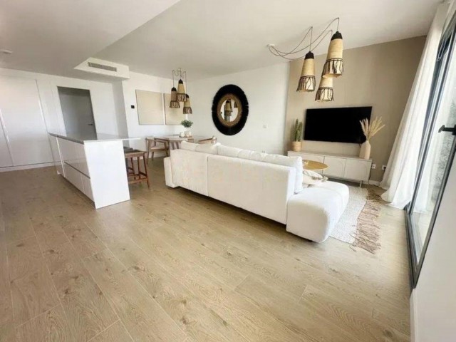 Appartement avec 3 Chambres  à Estepona