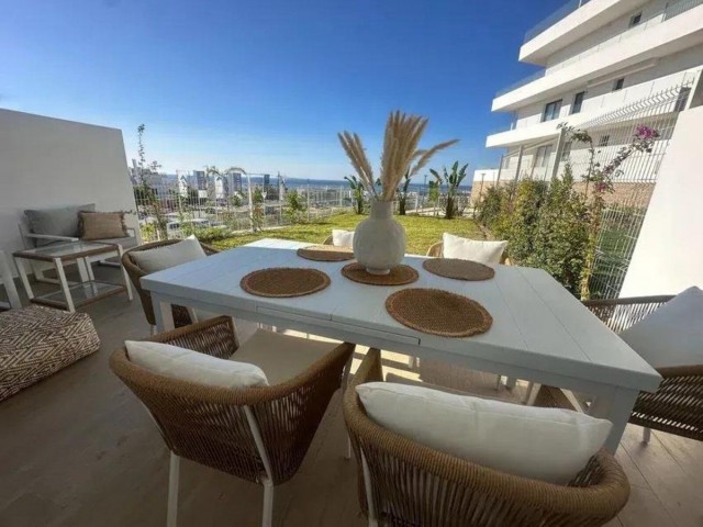 Appartement avec 3 Chambres  à Estepona