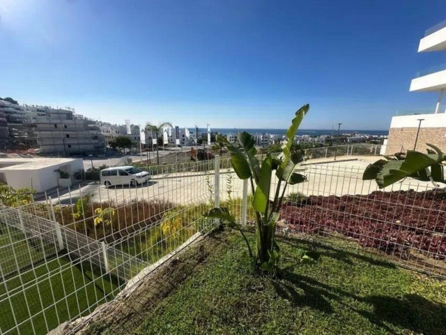 Appartement avec 3 Chambres  à Estepona