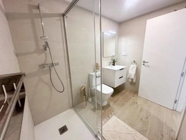 Appartement avec 3 Chambres  à Estepona